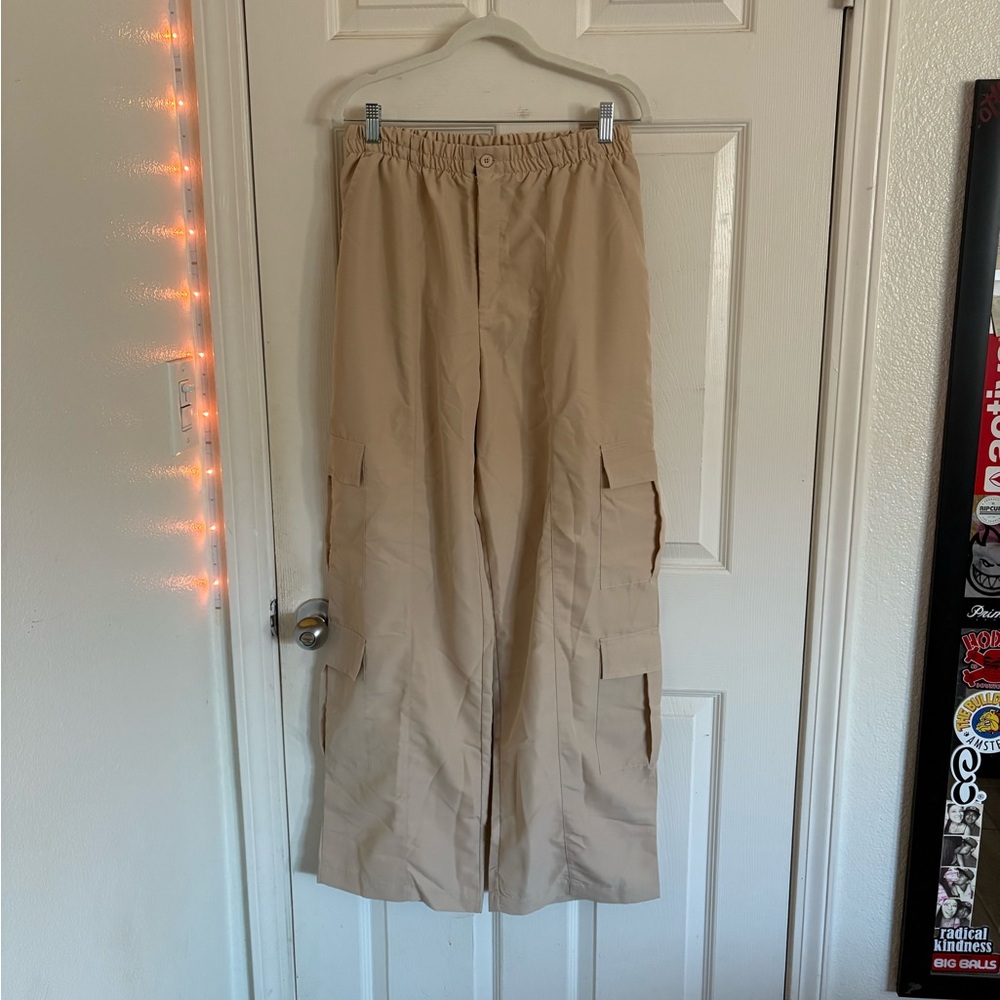 Pretty Little Thing Cargo Trousers